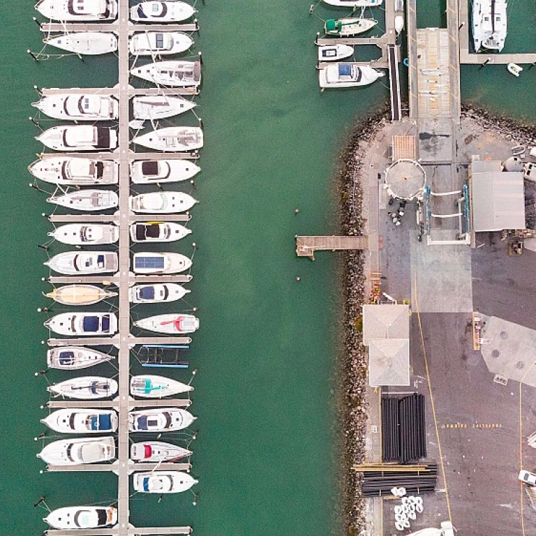 Choisir le bon moteur pour votre petit bateau