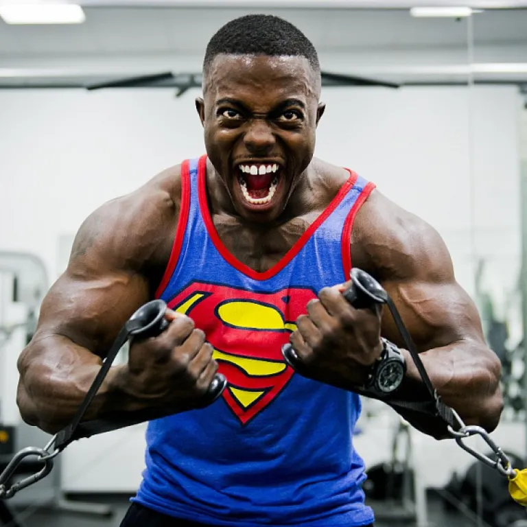 Comprendre le rôle essentiel de la pompe à aux dans l’industrie nautique